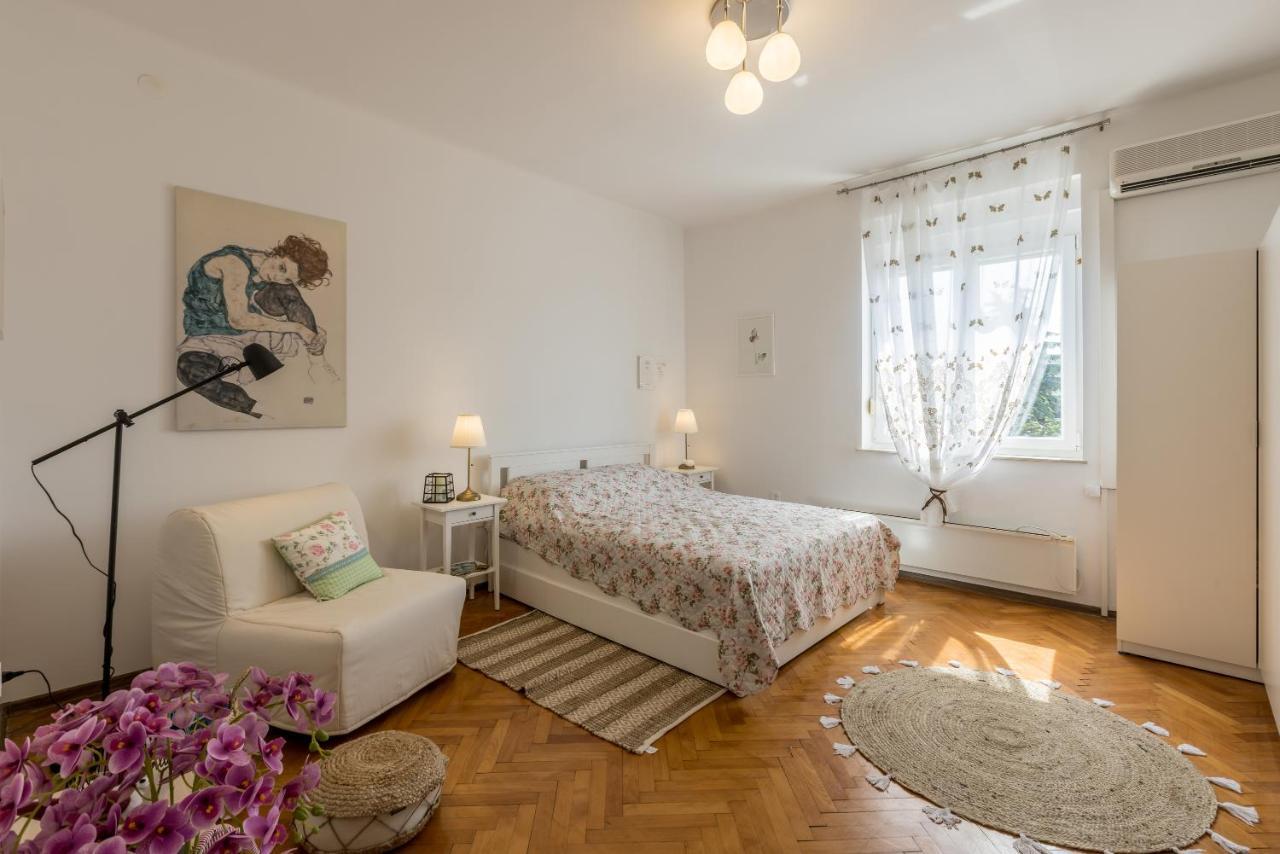 Noe And Joey Apartment Split Luaran gambar